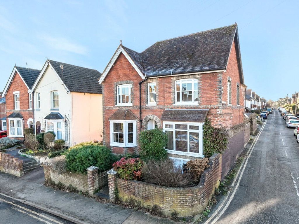 4 bed detached house for sale in Hare Lane, Godalming GU7, £950,000