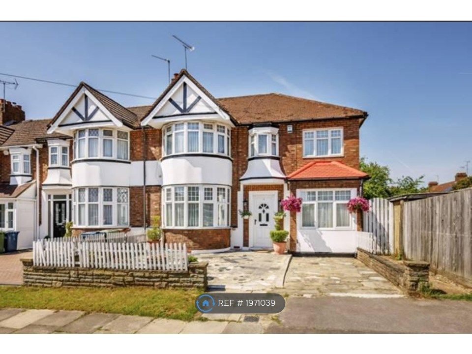 1 bed semi-detached house to rent in London, London HA3, £1,200 pcm