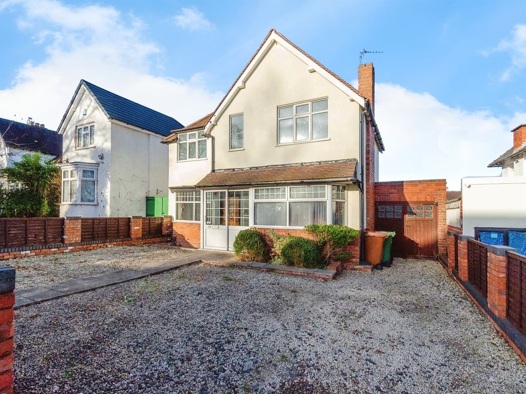 3 bed detached house for sale in Walhouse Road, Walsall WS1, £309,950
