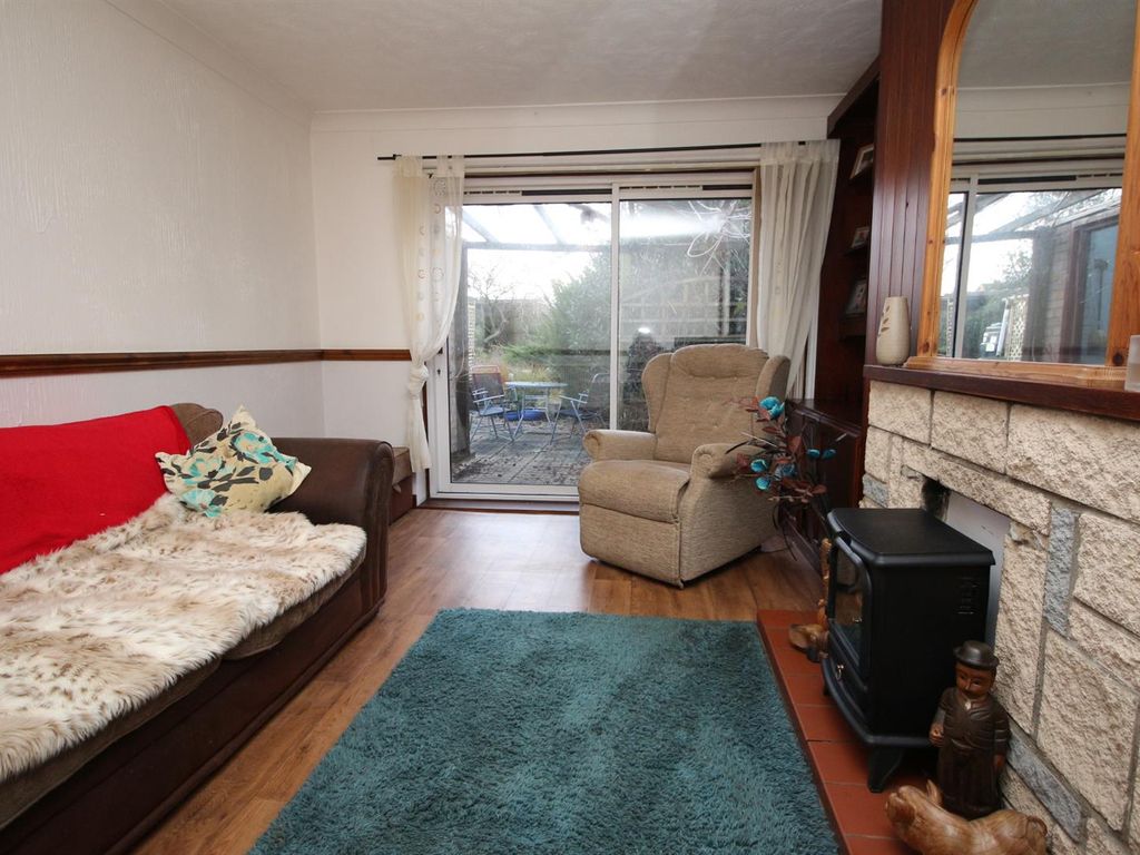2 bed semi-detached bungalow for sale in Crosskeys Way, Mattishall, Dereham NR20, £210,000