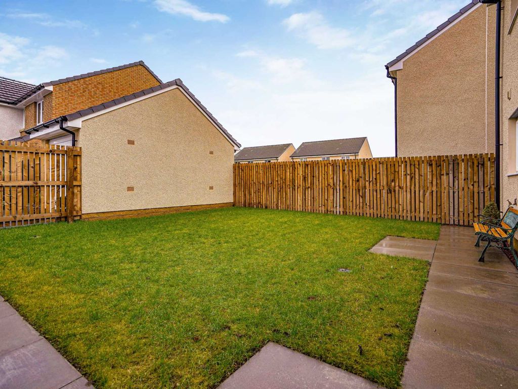 4 bed detached house for sale in Bankhead Avenue, Paisley PA2, £320,000