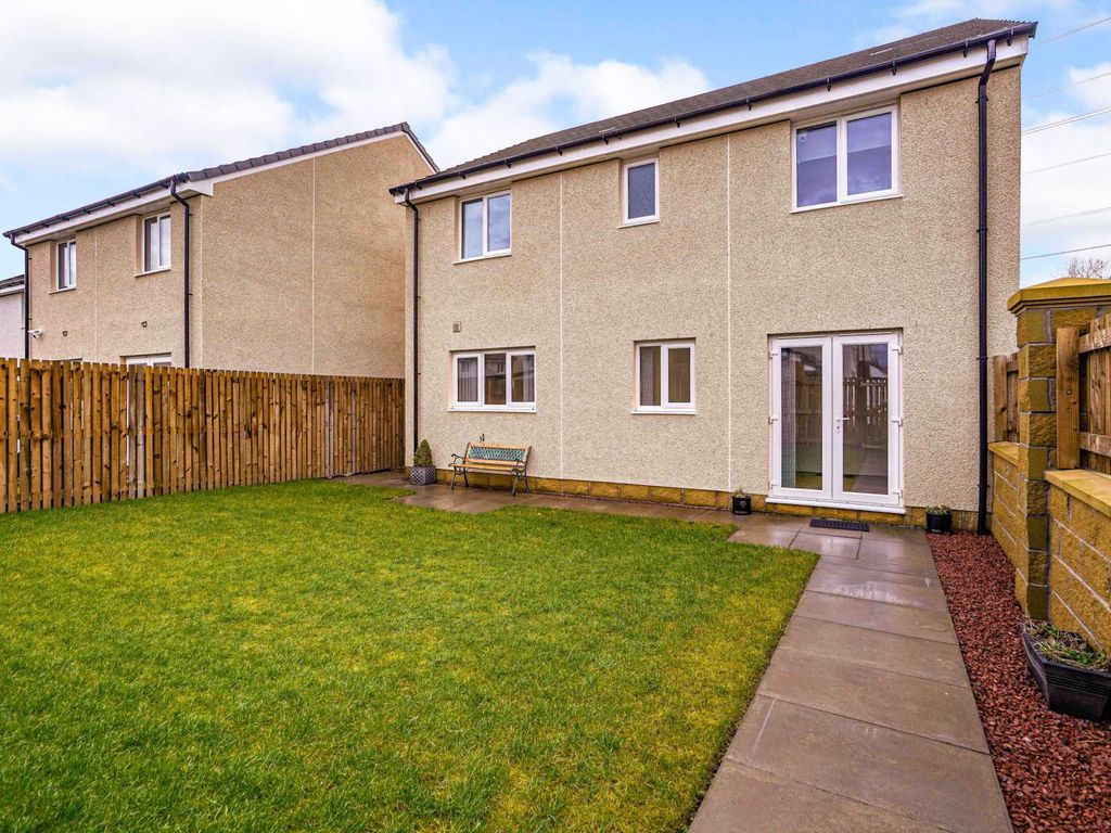 4 bed detached house for sale in Bankhead Avenue, Paisley PA2, £320,000