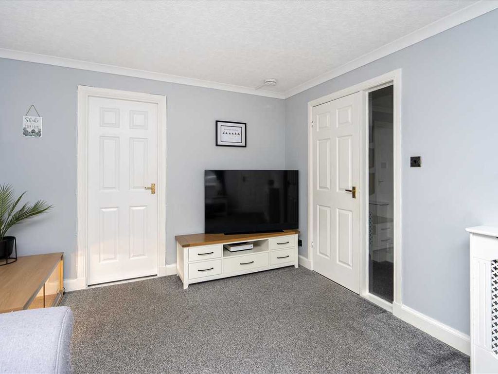 2 bed flat for sale in Conner Avenue, Carron, Falkirk FK2, £94,000