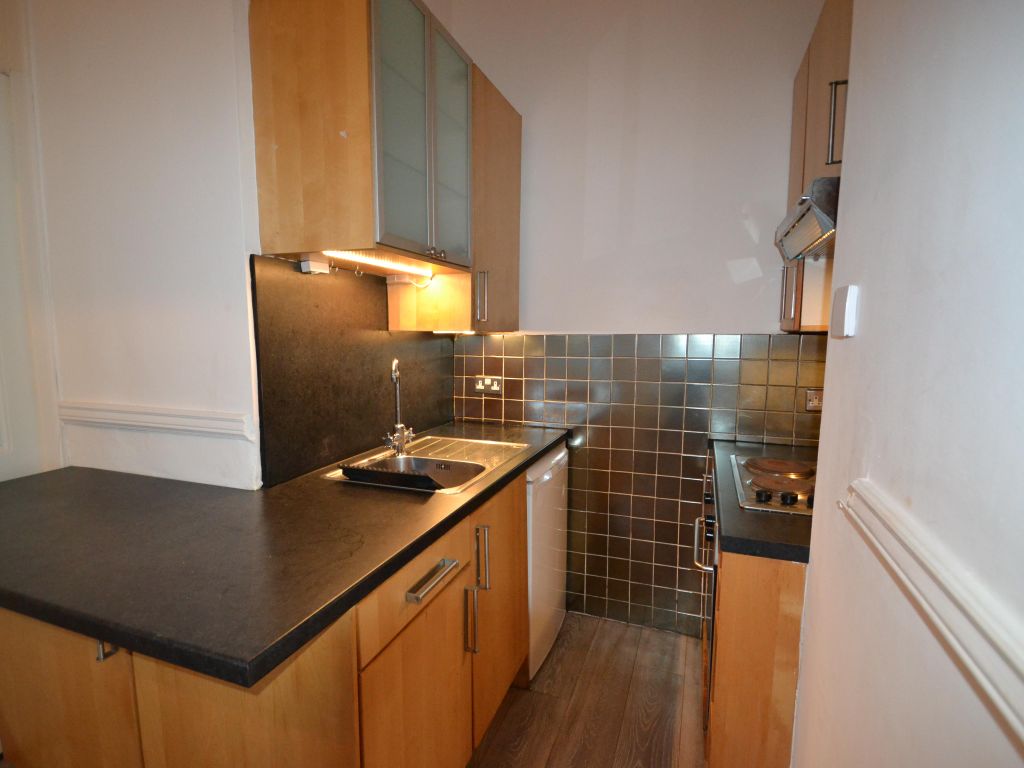 1 bed flat to rent in 0/3, 39 Deanston Drive, Glasgow G41, £695 pcm