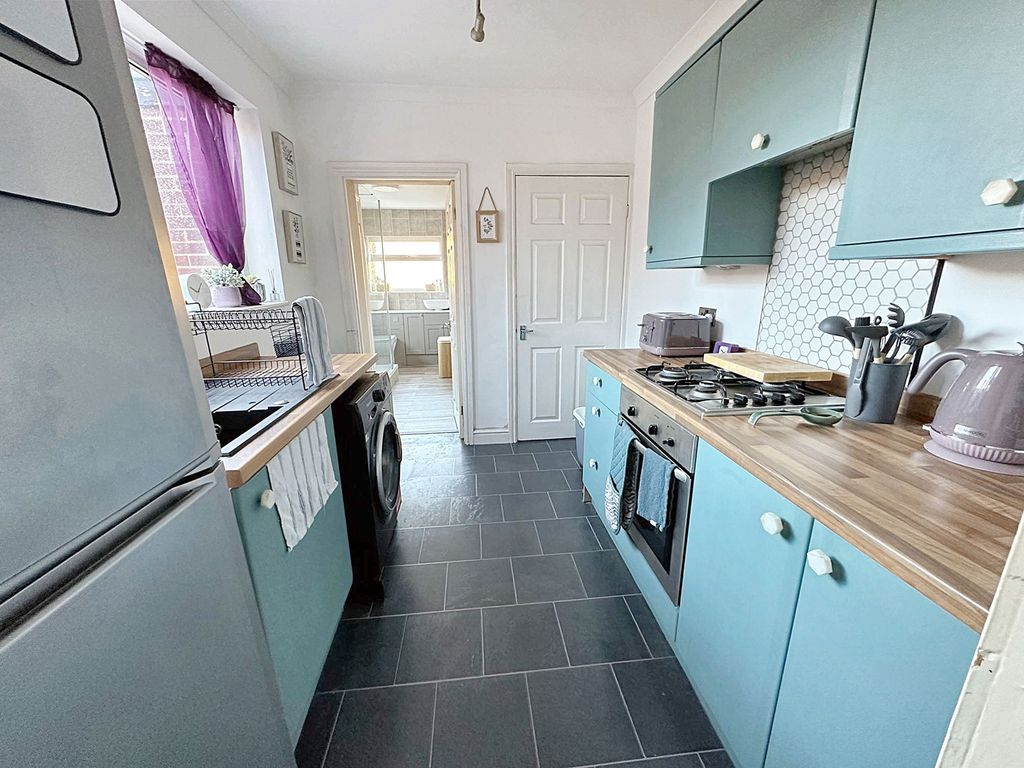 3 bed flat for sale in Burn Terrace, Wallsend NE28, £85,000