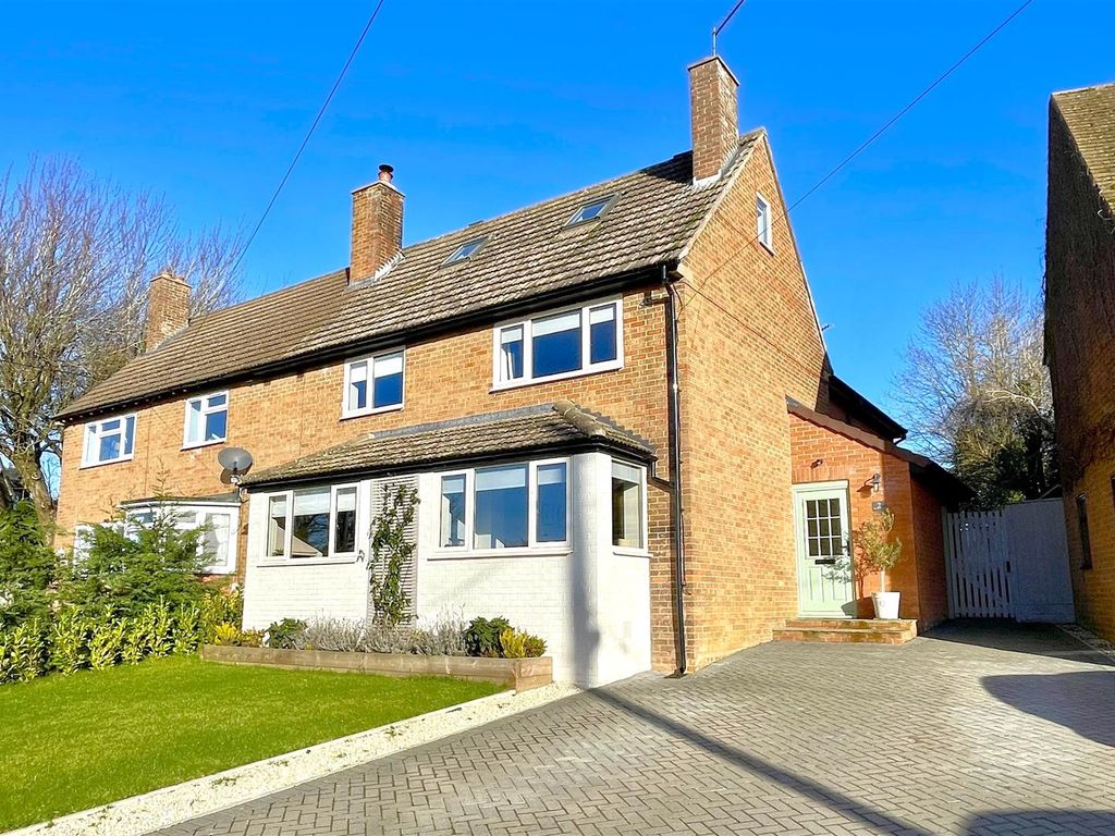4 bed semi-detached house for sale in Thompsons Lane, Seaton, Oakham LE15, £515,000