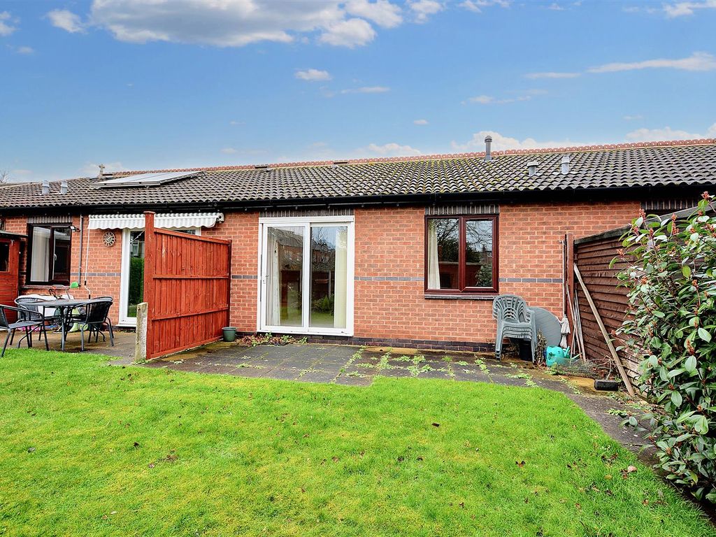 1 bed bungalow for sale in The Dovecotes, Beeston, Nottingham NG9, £175,000