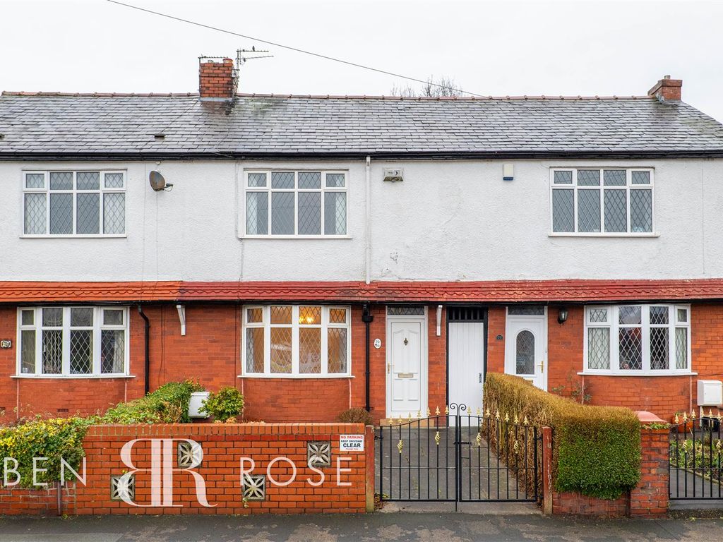 2 bed terraced house for sale in Broadgate, Preston PR1, £154,950