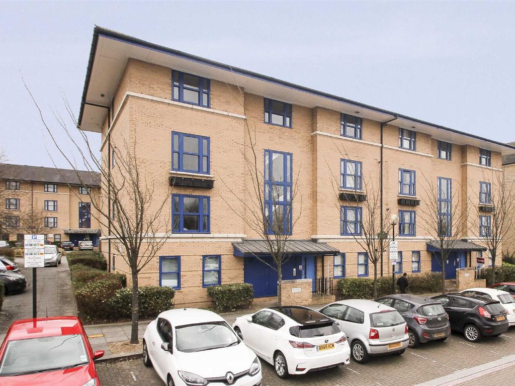 1 bed flat to rent in North Row, Milton Keynes MK9, £995 pcm