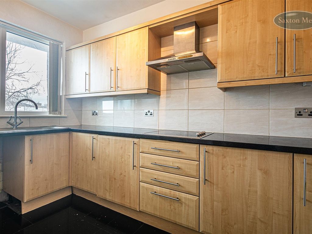 2 bed flat for sale in Bradfield Road, Hillsborough, Sheffield S6, £75,000