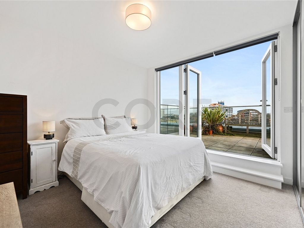 3 bed flat to rent in London Lane, London Fields, London E8, £4,200 pcm