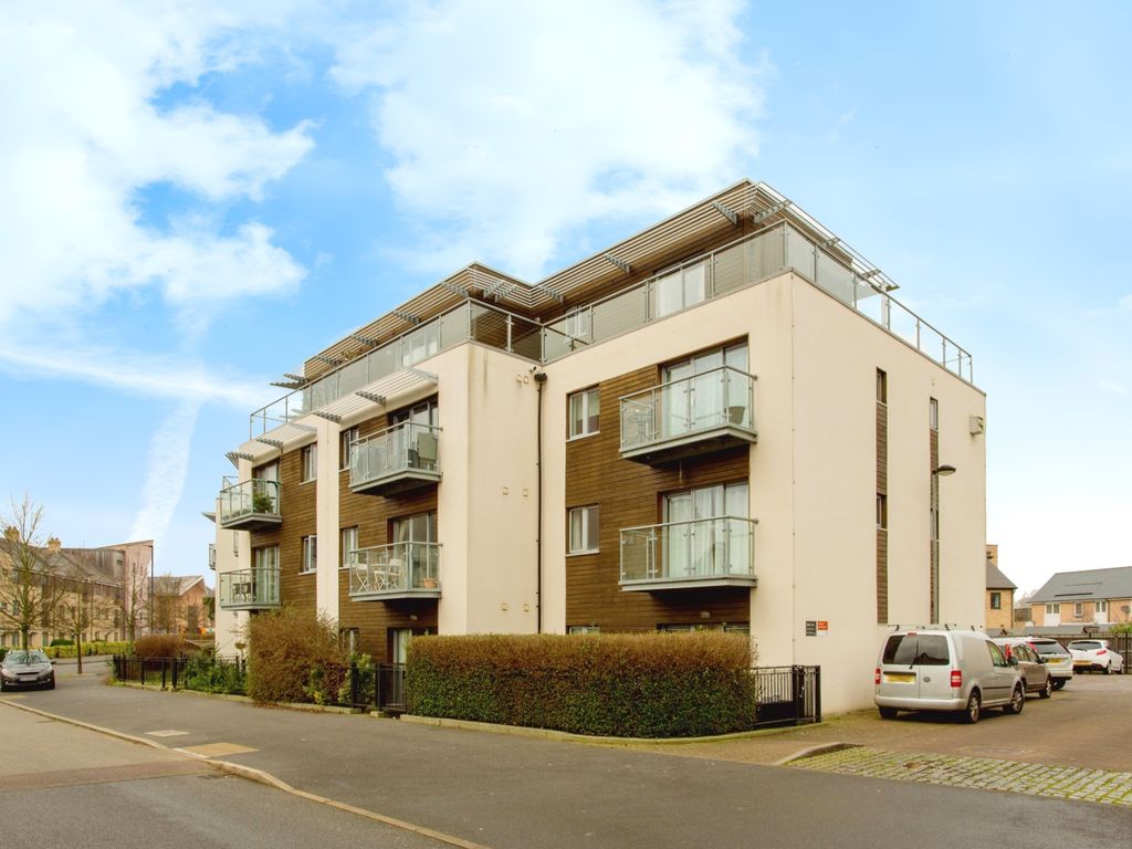 1 bed flat to rent in Chieftain Way, Cambridge CB4, £1,295 pcm