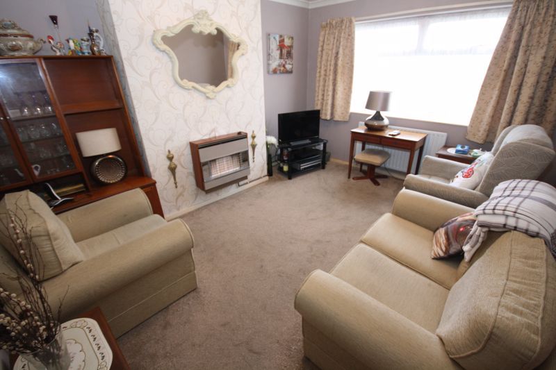 2 bed maisonette for sale in Bower Close, Northolt UB5, £339,950