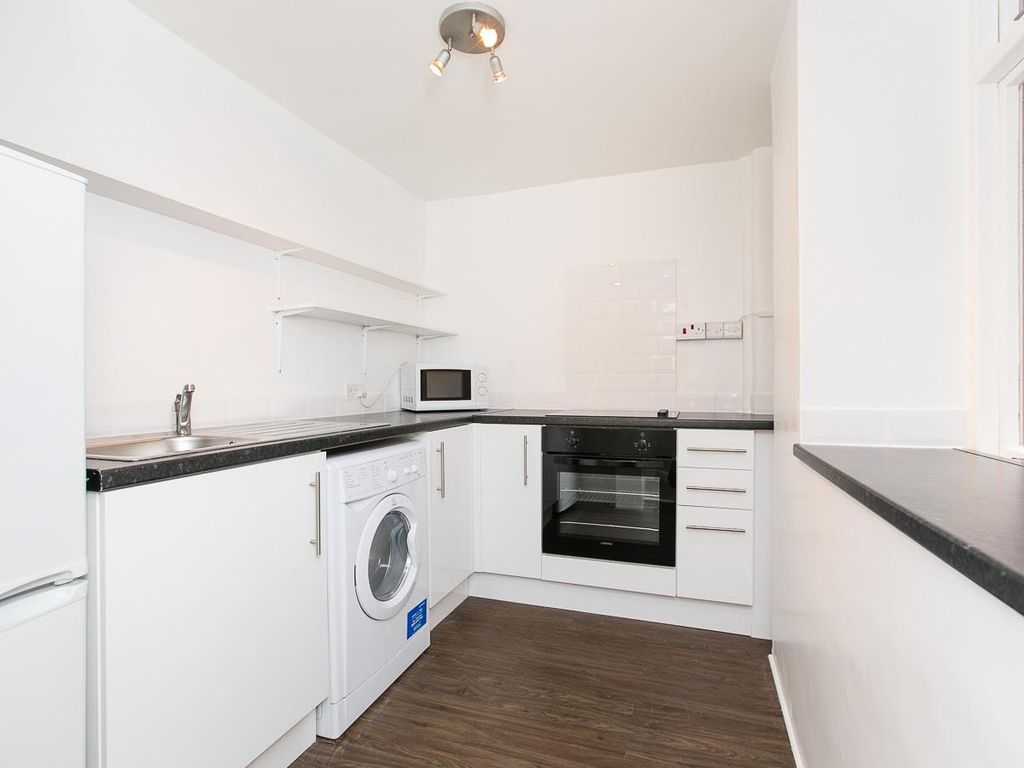 2 bed flat to rent in Bidborough Street, Bloomsbury WC1H, £2,557 pcm