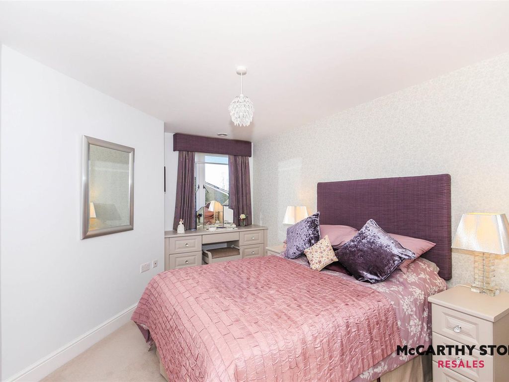 2 bed flat for sale in Stukeley Court, Barnack Road, Stamford PE9, £365,000
