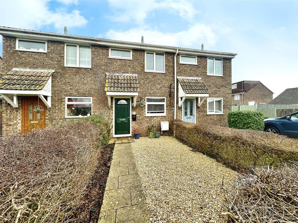 2 bed terraced house for sale in Linden Close, Bulwark, Chepstow NP16, £229,950