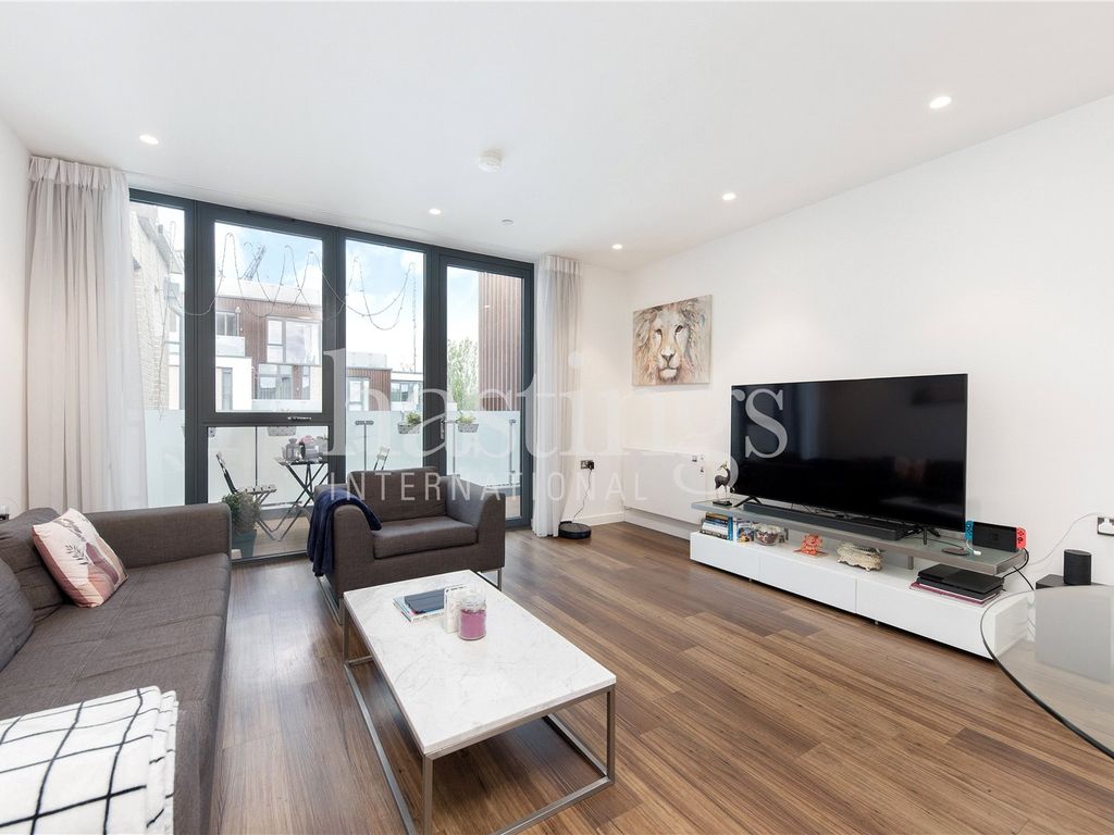 2 bed flat for sale in Sitka House, 20 Quebec Way, London SE16, £650,000