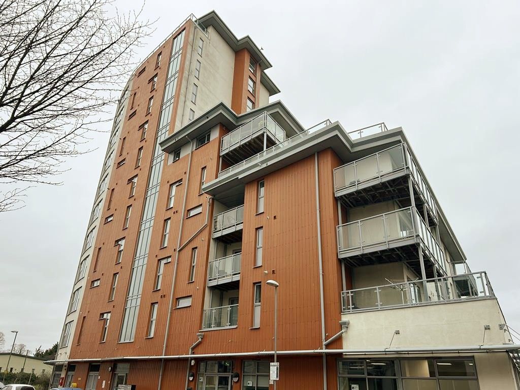 2 bed flat to rent in Reavell Place, Ipswich, Suffolk IP2, £995 pcm