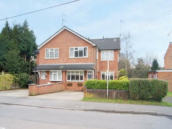 4 bed semi-detached house to rent in Kings Lane, Windlesham, Surrey GU20, £2,200 pcm