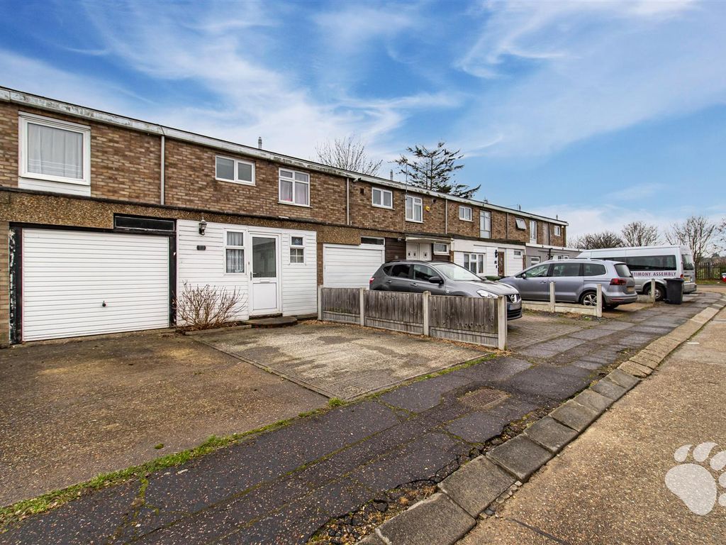 3 bed terraced house for sale in Ravensfield, Basildon SS14, £300,000