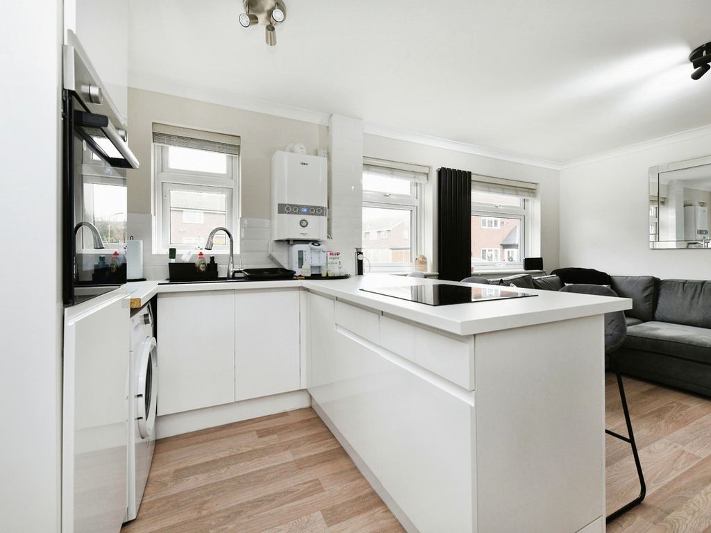 1 bed terraced house for sale in Coniston, Southend-On-Sea SS2, £230,000