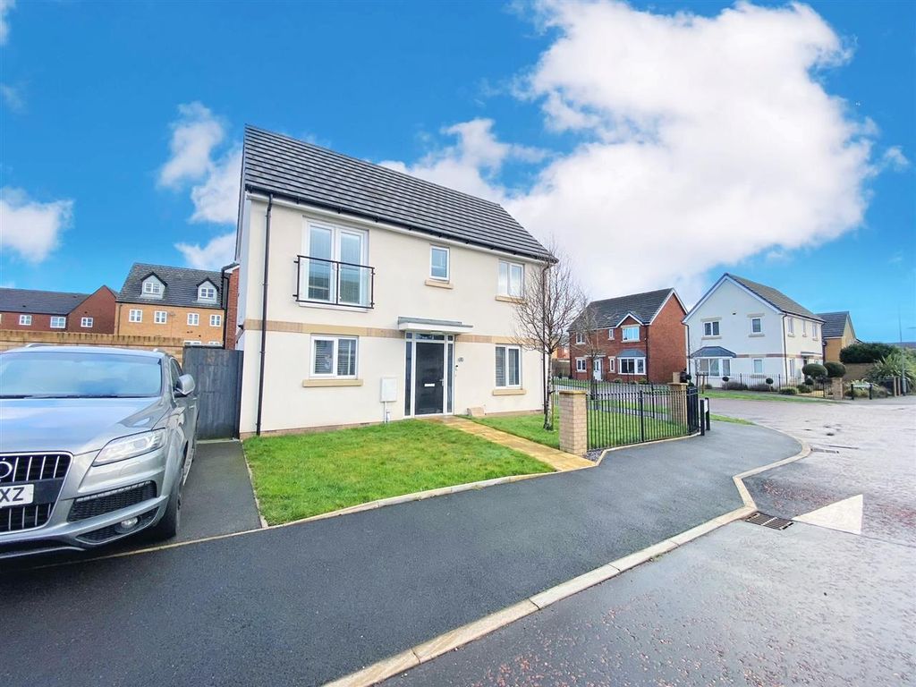 3 bed detached house for sale in Stargate Close, St. Helens WA9, £290,000