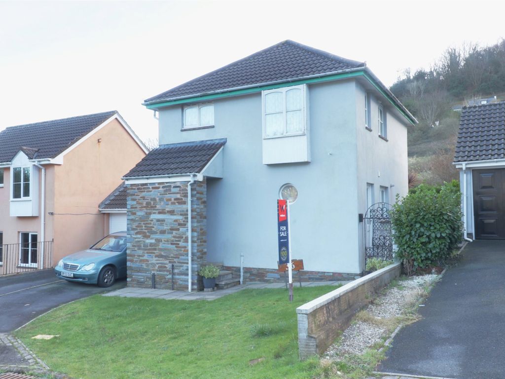 3 bed link-detached house for sale in Langleigh Park, Ilfracombe, Devon EX34, £197,750