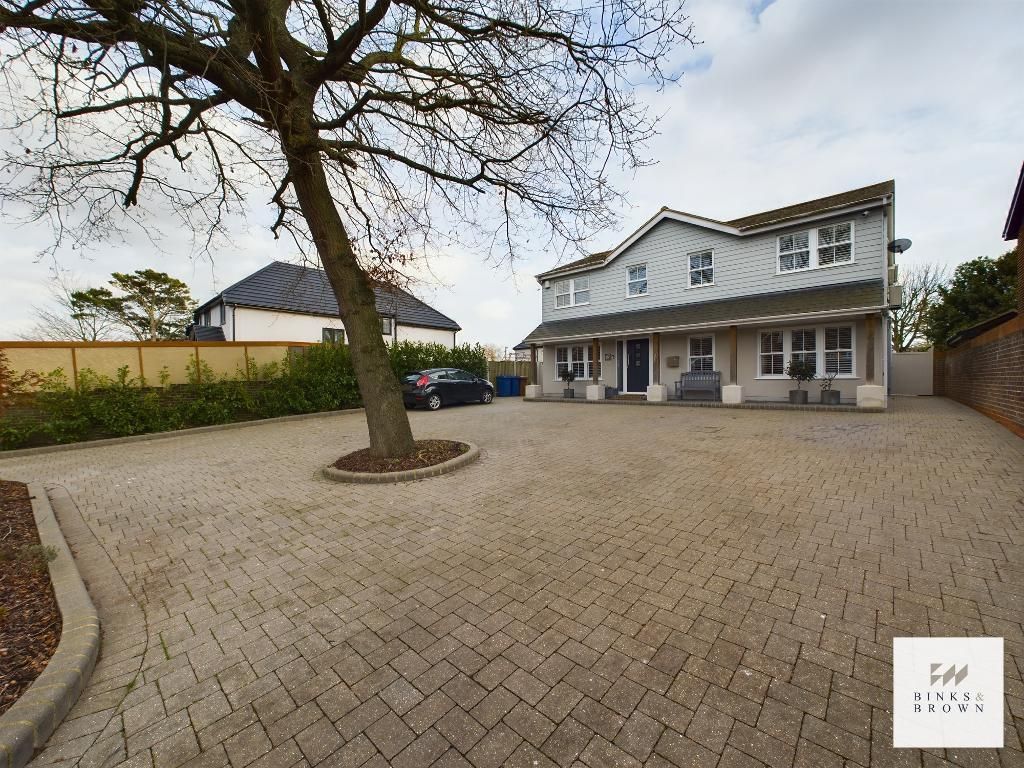 5 bed detached house for sale in Branksome Avenue, Stanford Le Hope, Essex SS17, £1,100,000