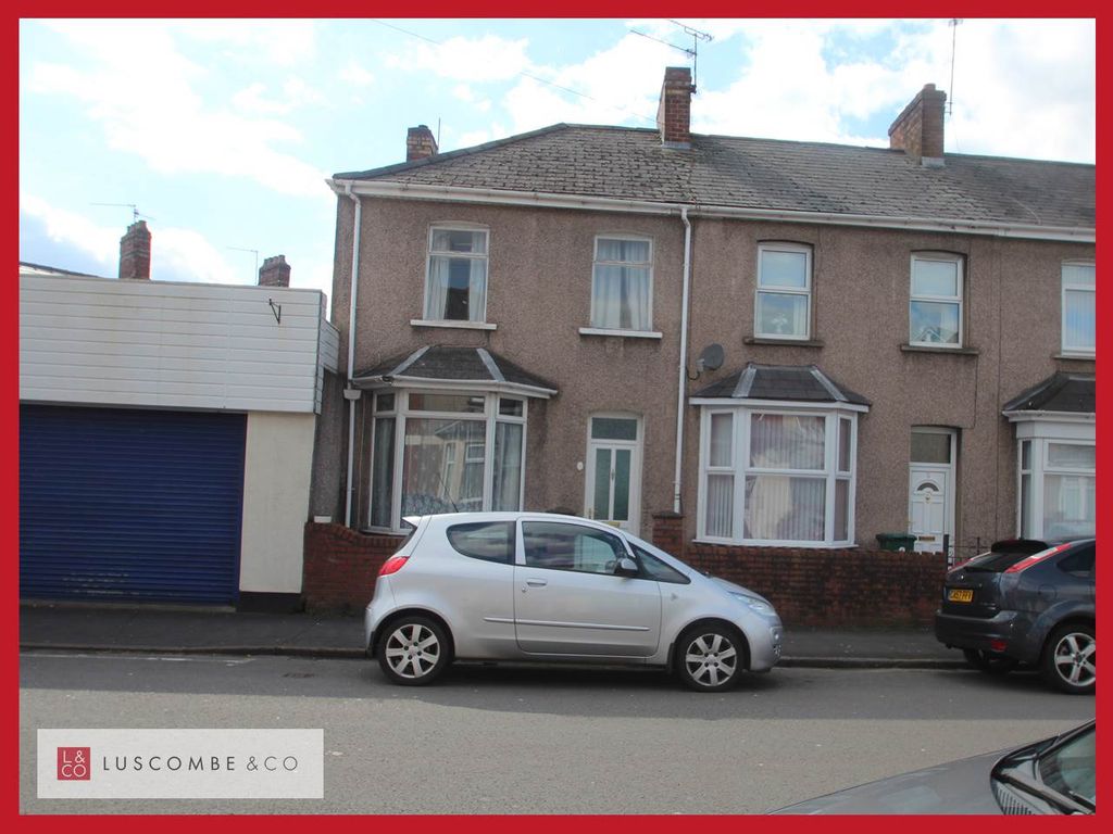 3 bed end terrace house to rent in Durham Road, Newport NP19, £825 pcm