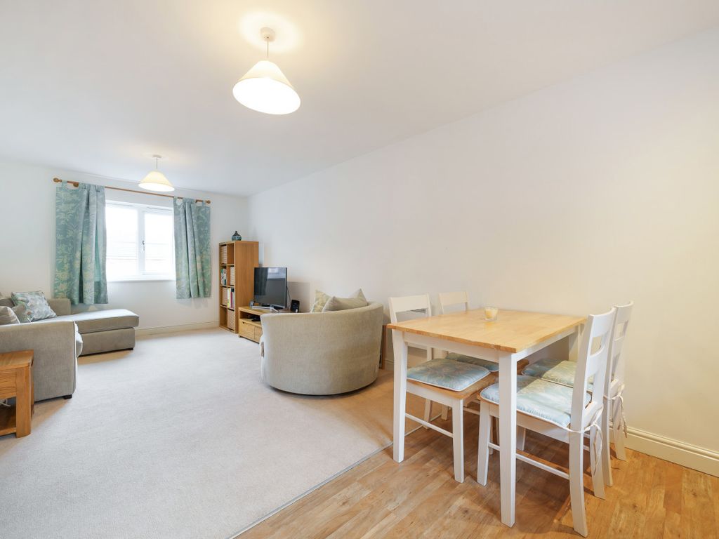 2 bed flat for sale in Poperinghe Way, Arborfield, Reading, Berkshire RG2, £235,000