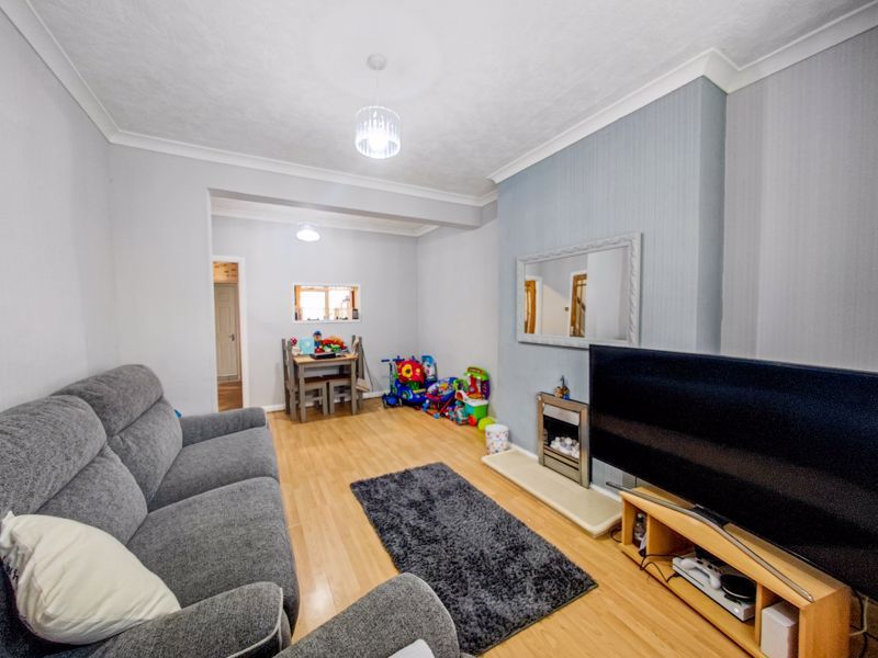 2 bed terraced house for sale in Swingate Lane, London SE18, £360,000