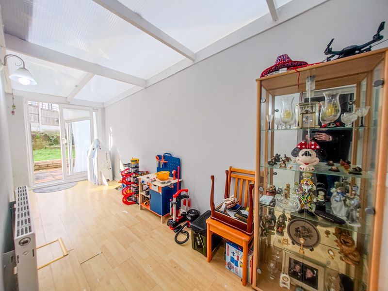 2 bed terraced house for sale in Swingate Lane, London SE18, £360,000