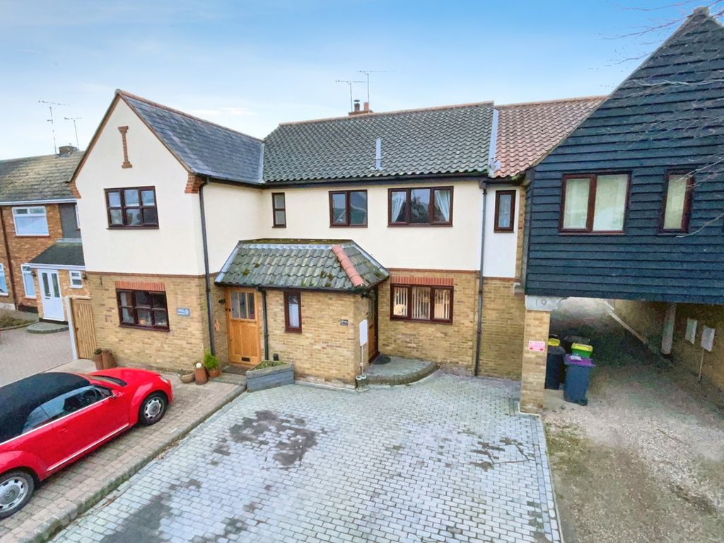 3 bed semi-detached house for sale in High Street, Southend-On-Sea SS3, £360,000