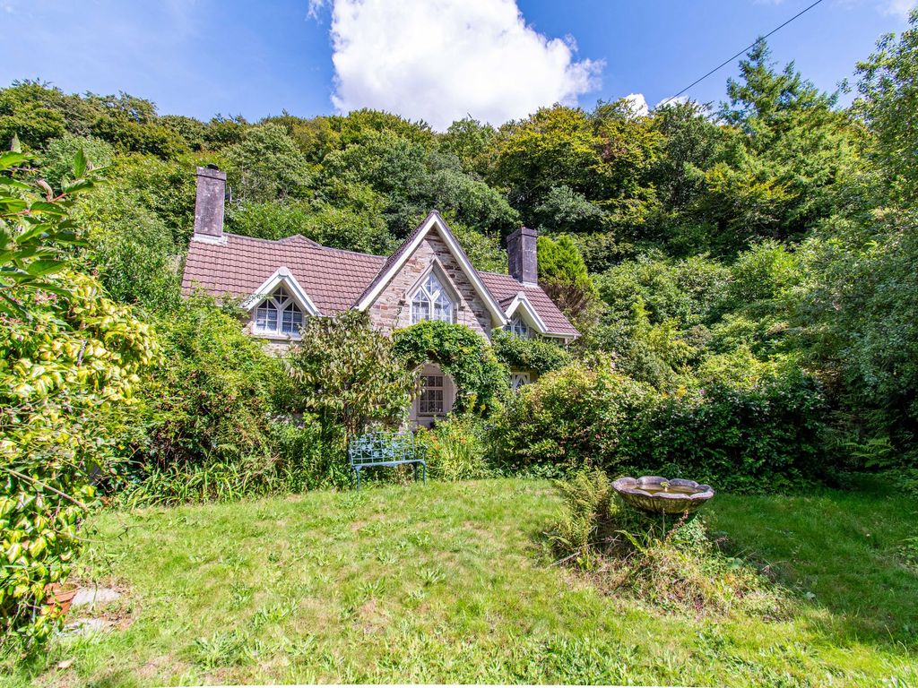 4 bed detached house for sale in Looe Mills, Liskeard PL14, £495,000