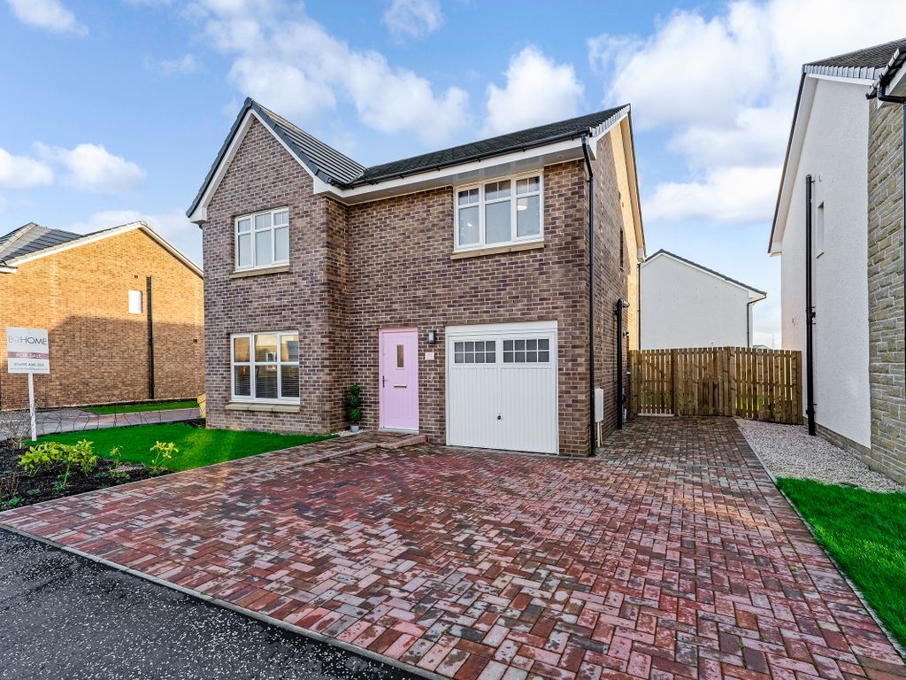 4 bed detached house for sale in Holstein Avenue, Hamilton, South Lanarkshire ML3, £299,995