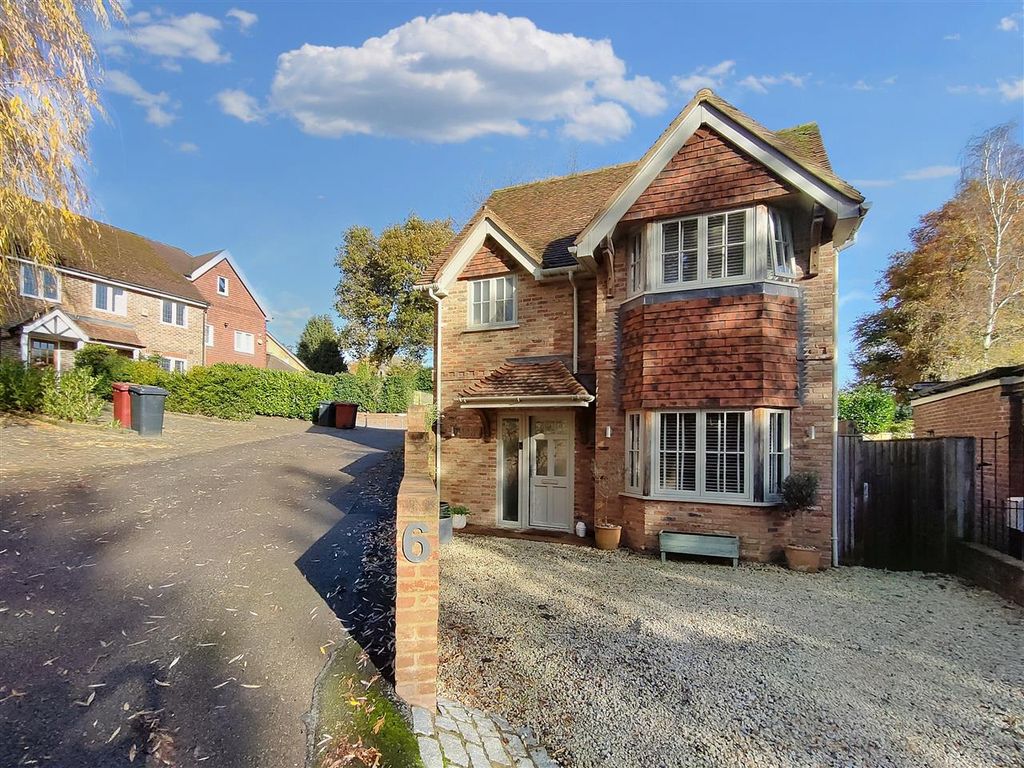 3 bed detached house for sale in Corner Oaks, 6 Oakhurst, Carron Lane, Midhurst, West Sussex GU29, £750,000