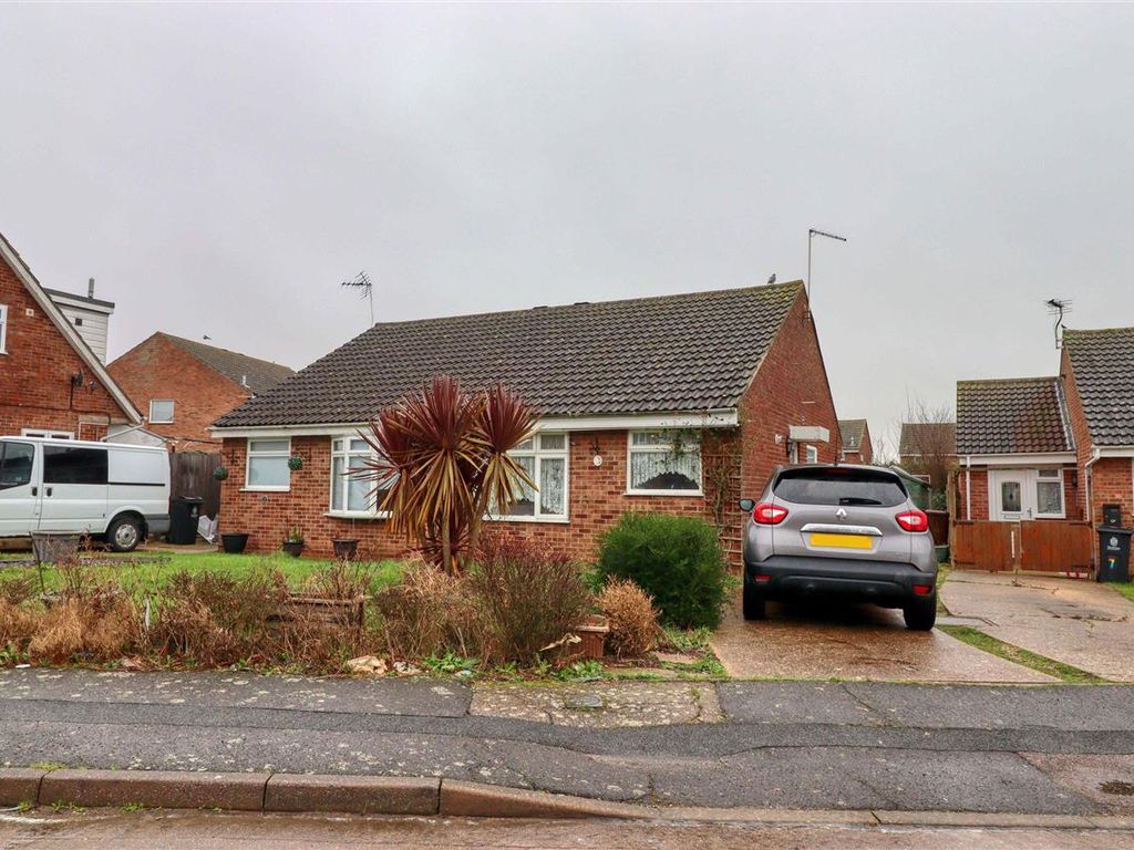 2 bed bungalow for sale in Becontree Close, Clacton-On-Sea CO15, £185,000