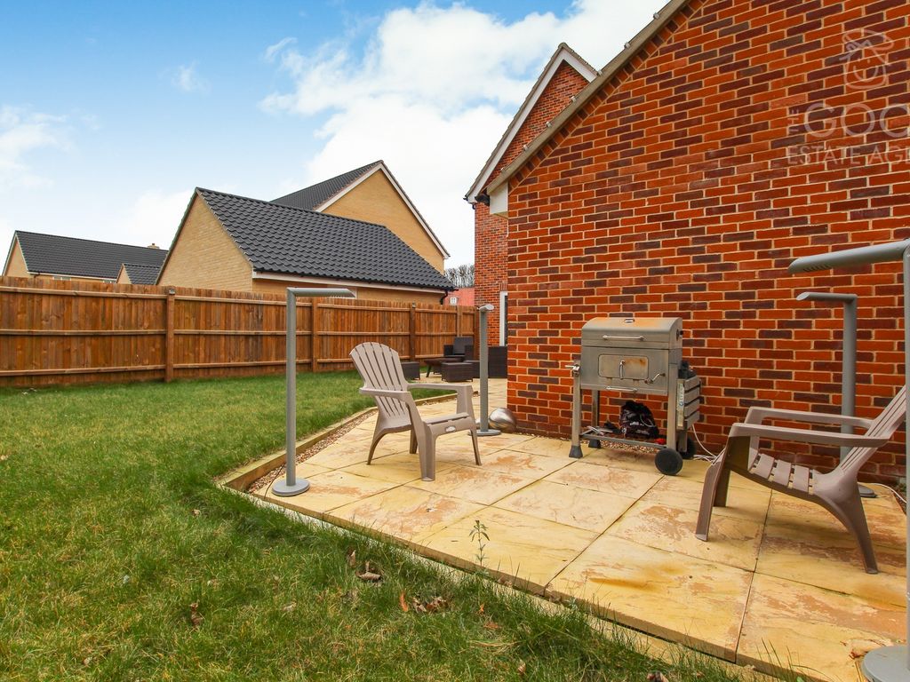3 bed detached house for sale in Skimmer Chase, Soham CB7, £370,000