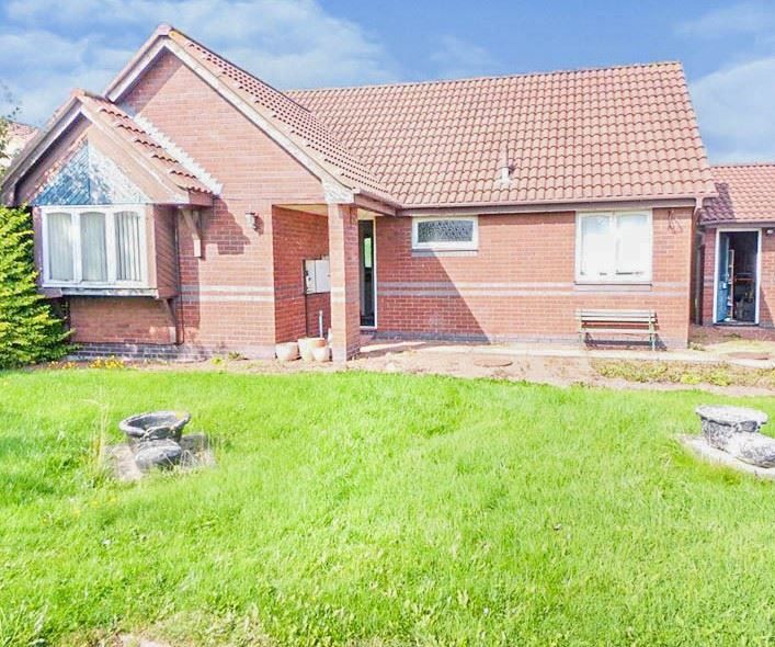 3 bed bungalow for sale in Carrick Drive, Blyth NE24, £290,000