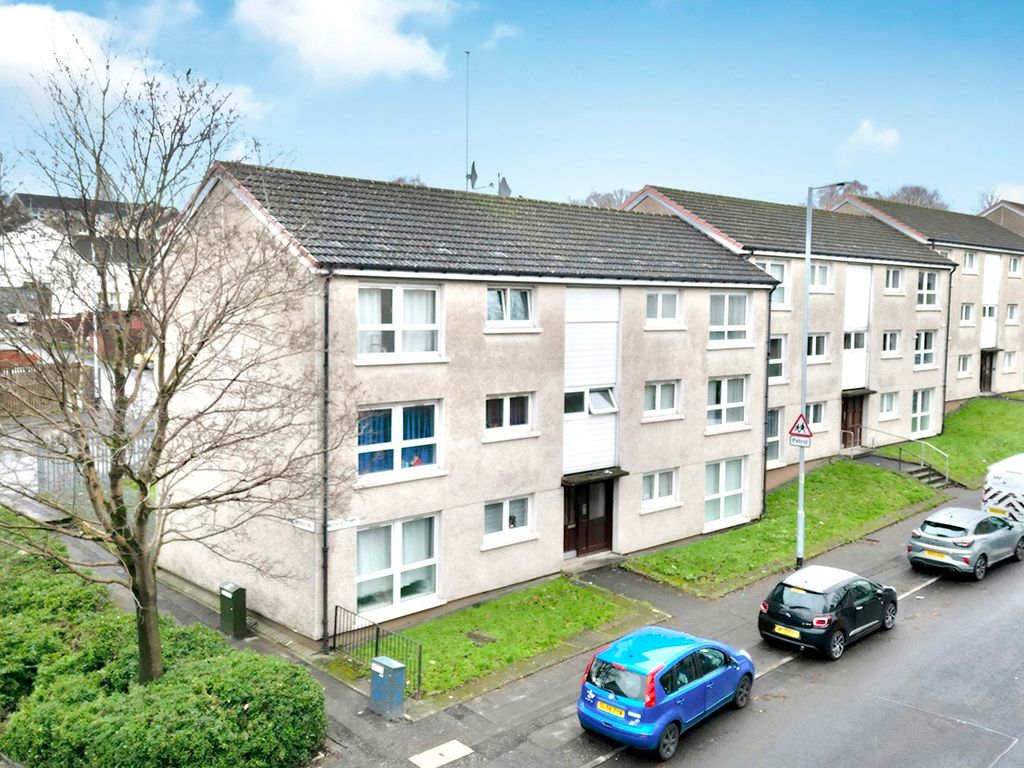 1 bed flat for sale in Inveresk Street, Greenfield, Glasgow G32, £62,000