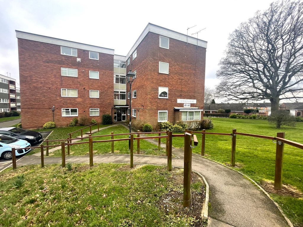 2 bed flat for sale in Victoria Court, Allesley Hall Drive, Coventry CV5, £160,000
