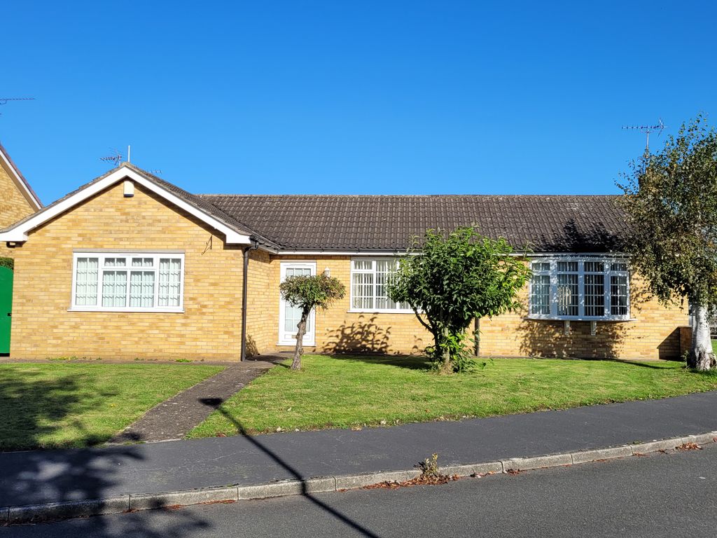 3 bed detached bungalow for sale in Meadow Drive, Tickhill, Doncaster DN11, £350,000