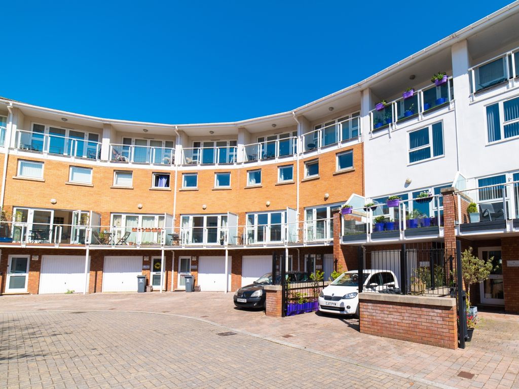 4 bed town house for sale in Taliesin Court, Chandlery Way, Cardiff CF10, £345,000