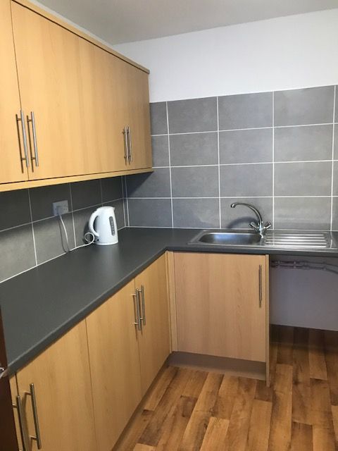Room to rent in Bodmin Street, Sheffield S9, £465 pcm