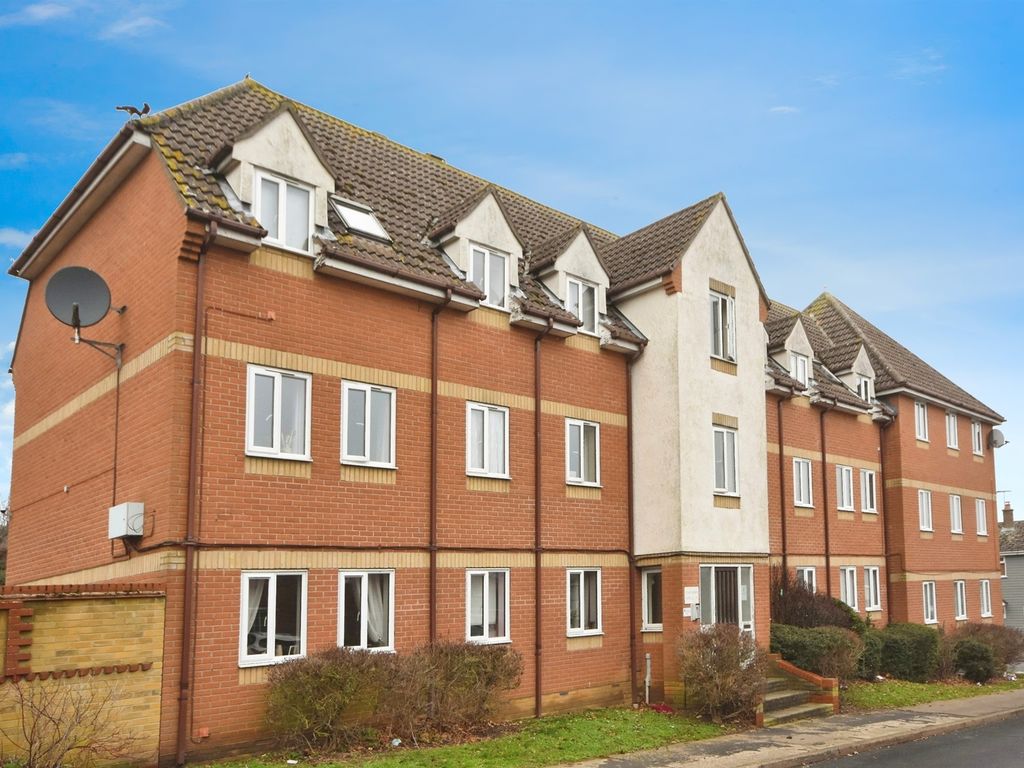 1 bed flat for sale in Ramsey Road, Halstead CO9, £150,000