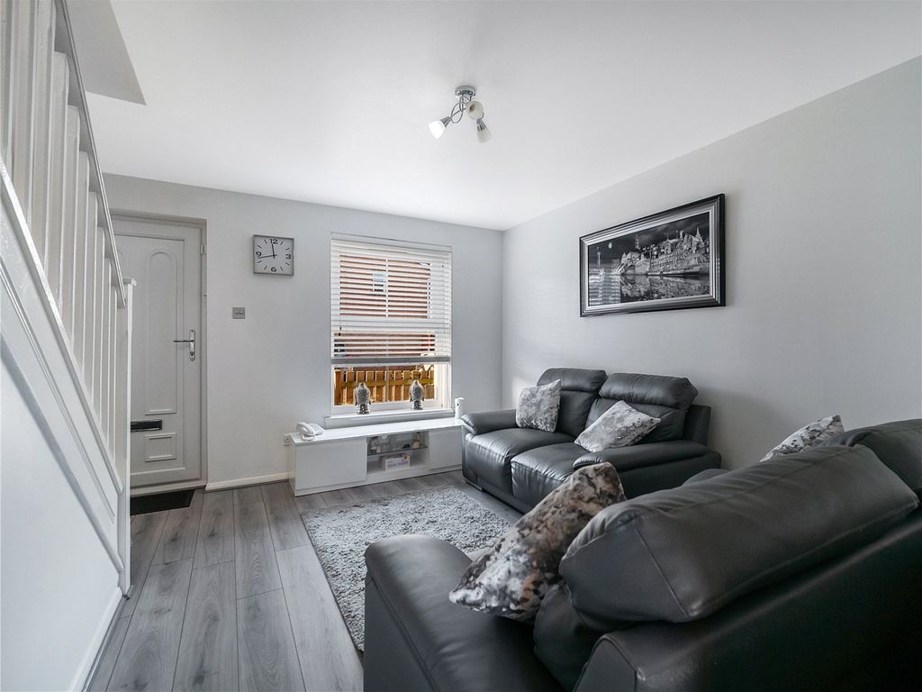 2 bed end terrace house for sale in Medlar Court, Cambuslang, Glasgow, South Lanarkshire G72, £120,000