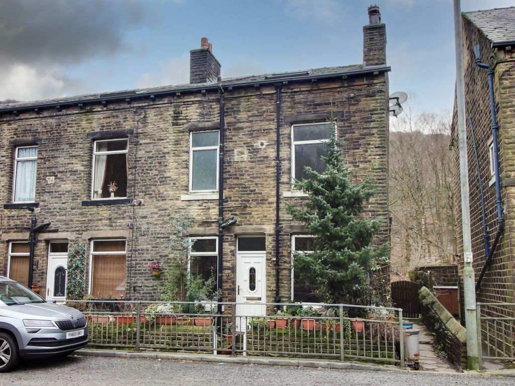 2 bed terraced house for sale in Woodland Dell, Charlestown, Hebden Bridge HX7, £50,000