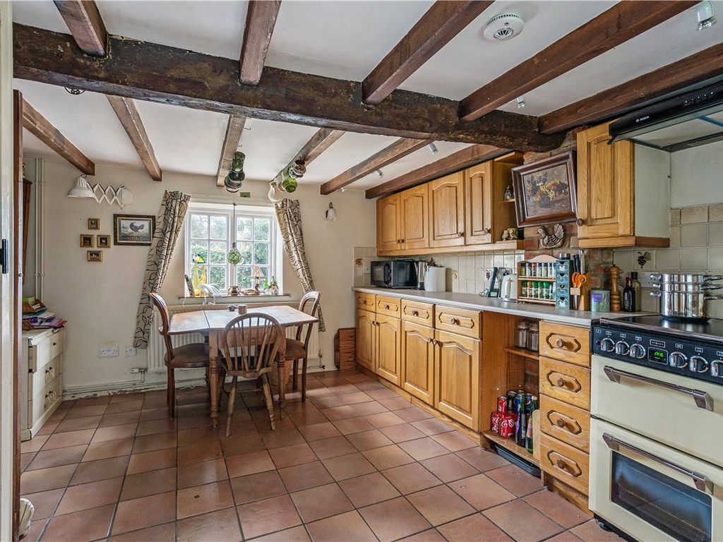 3 bed cottage for sale in Burdett Street, Ramsbury, Marlborough, Wiltshire SN8, £600,000