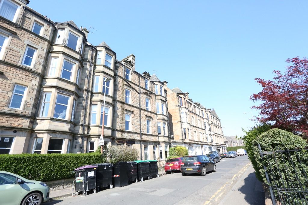 2 bed flat to rent in South Trinity Road, Trinity, Edinburgh EH5, £1,475 pcm