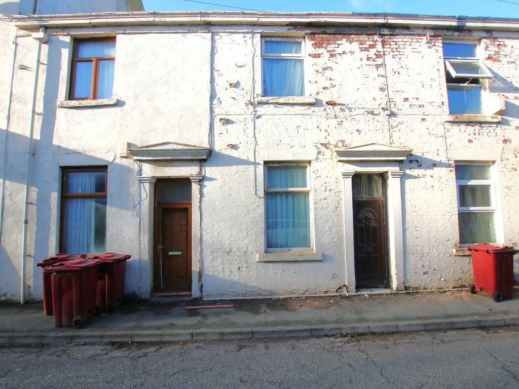 4 bed terraced house for sale in Bridge Street, Blackburn BB2, £135,000